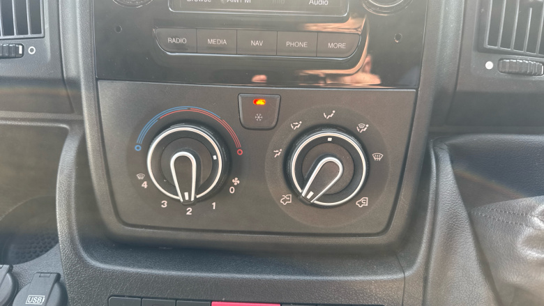 Vauxhall Movano 3500 L3 Diesel Fwd 2.2 Turbo D 140ps H2 Van Dynamic